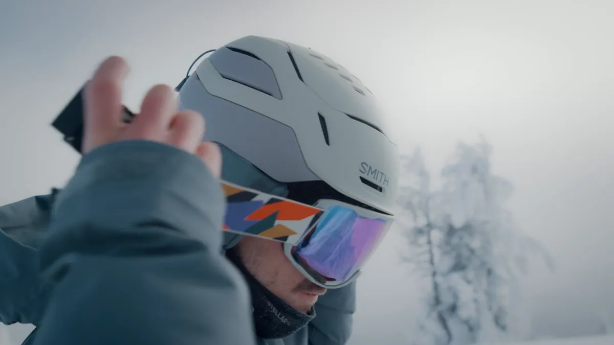 Frame from Preview Goggle, Smith
