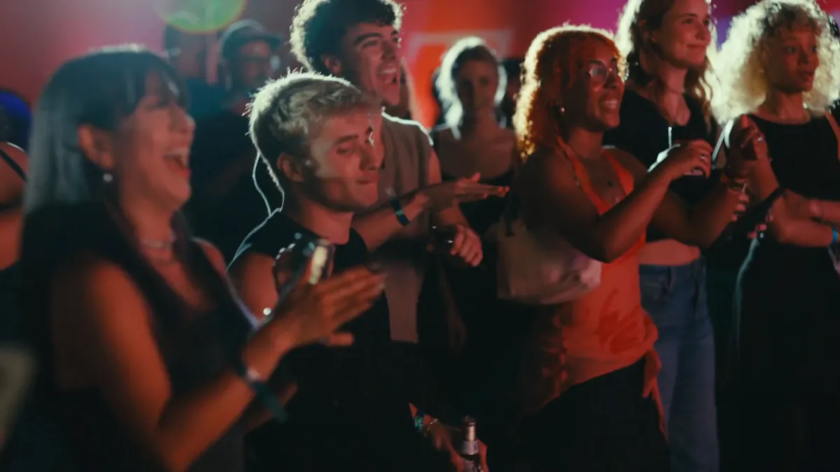 Frame from Momentum: Mette